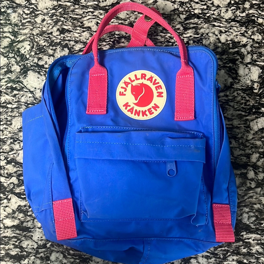 Fjällräven Kånken Blue Backpack with Pink Accents